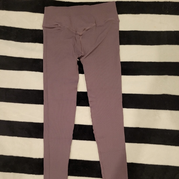 🚫SOLD🚫✨️BOMBSHELL INSPIRED SEAMLESS LEGGINGS SZ. SMALL✨️ - Picture 10 of 12